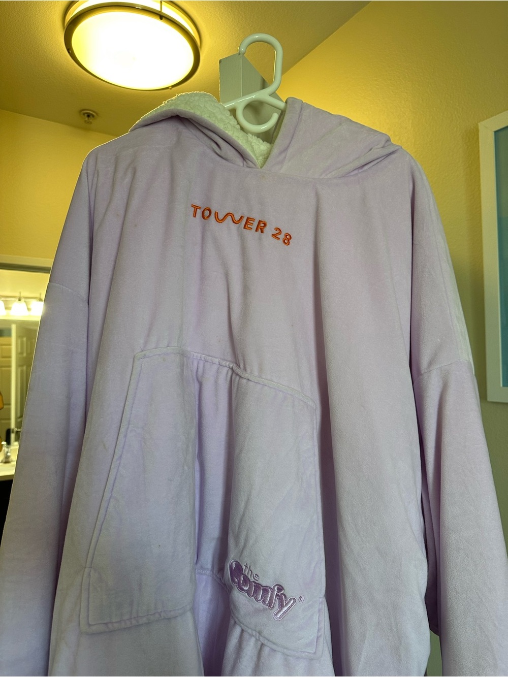 The Comfy x Tower 28 - Rare!